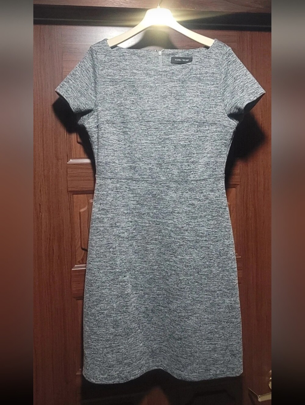 Ivanka Trump Gray Heathered Short-Sleeve Sheath Dress
